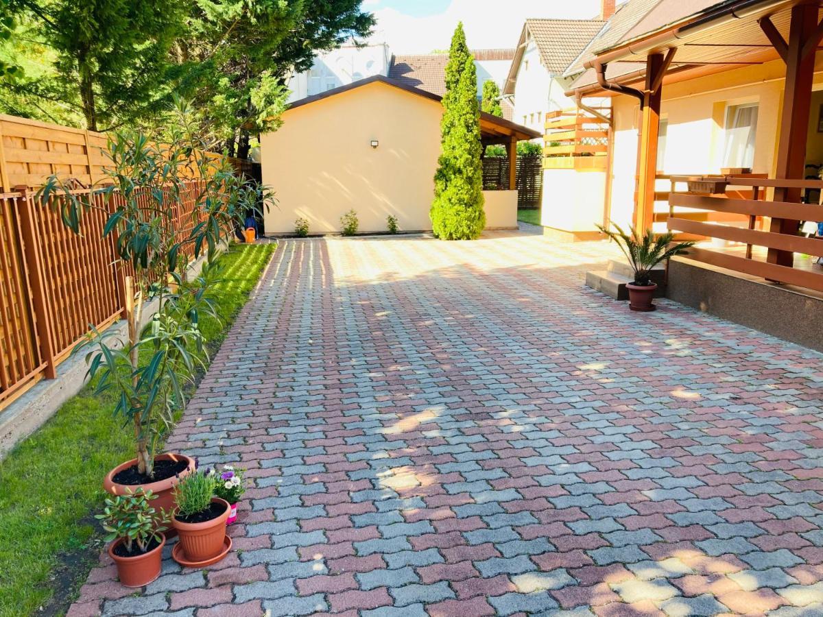 Mimi Apartments Zamárdi Kültér fotó